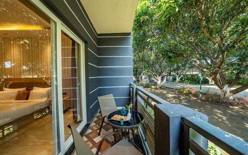 Plunge Pool Cottage